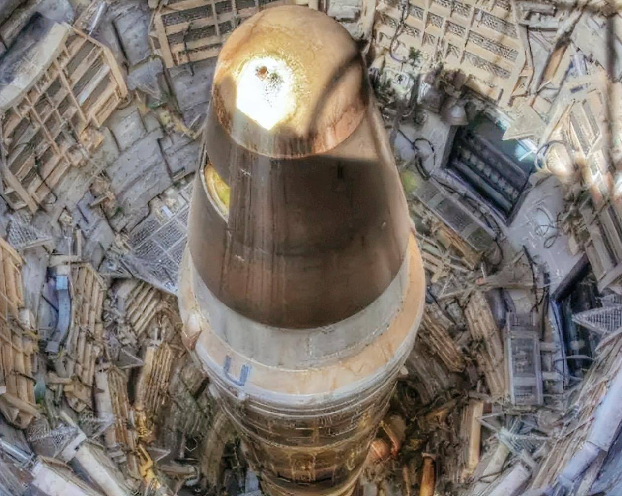 核武器发射权：美国的模式与制衡 探秘美国核武器发射：总统权力与程序限制