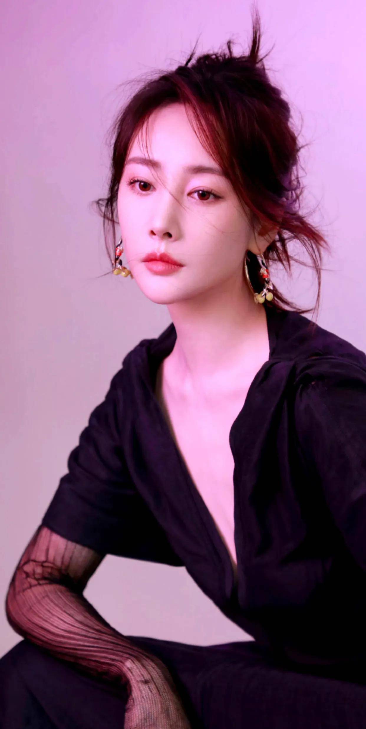 人气却远不如倪妮