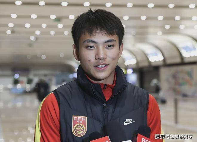李昊回归中超，能否开启新辉煌？，年轻门将李昊：回归中超的背后考量