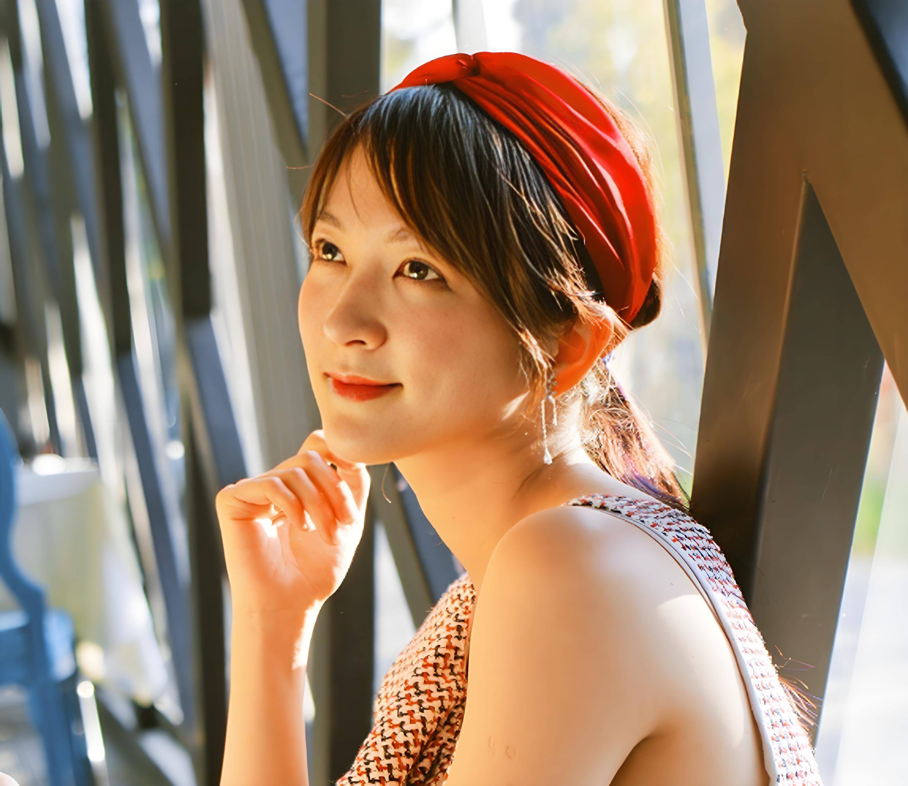 广东台美女马粤慧:《今日关注》走红,不输黎绮雯,41岁未婚未育