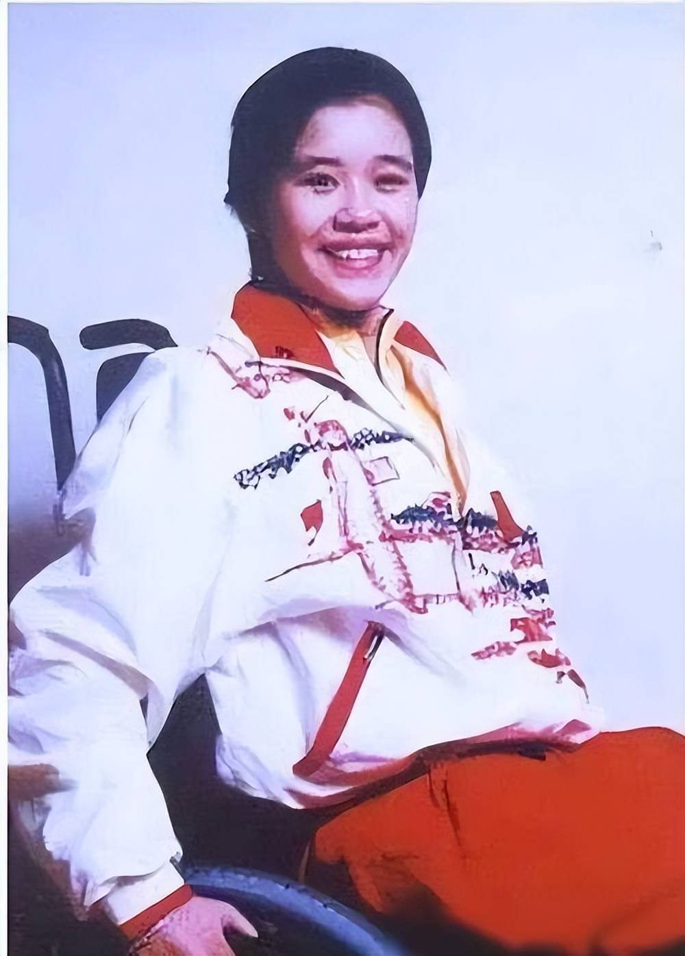 原创体操冠军桑兰比赛摔成瘫痪事后索赔18亿美元如今成人生赢家