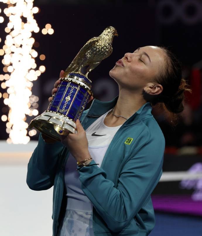 2025 WTA1000多哈站：阿尼西莫娃问鼎，郑钦文迪拜赛迎复仇战