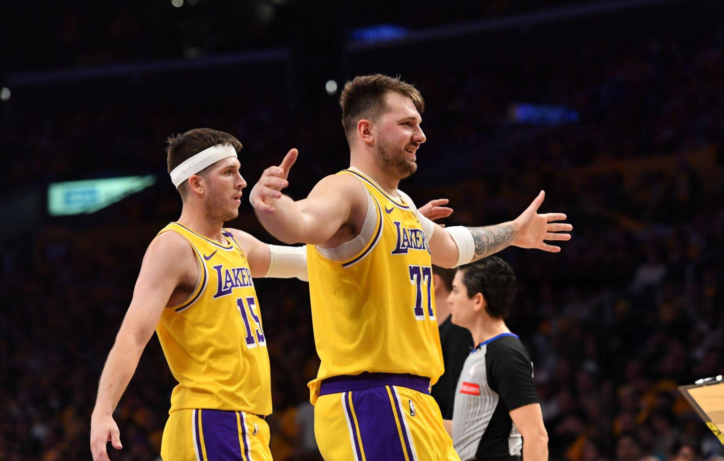 活塞客场22分狂胜湖人 坎宁安27+11主导战局 东契奇30+11独木难支