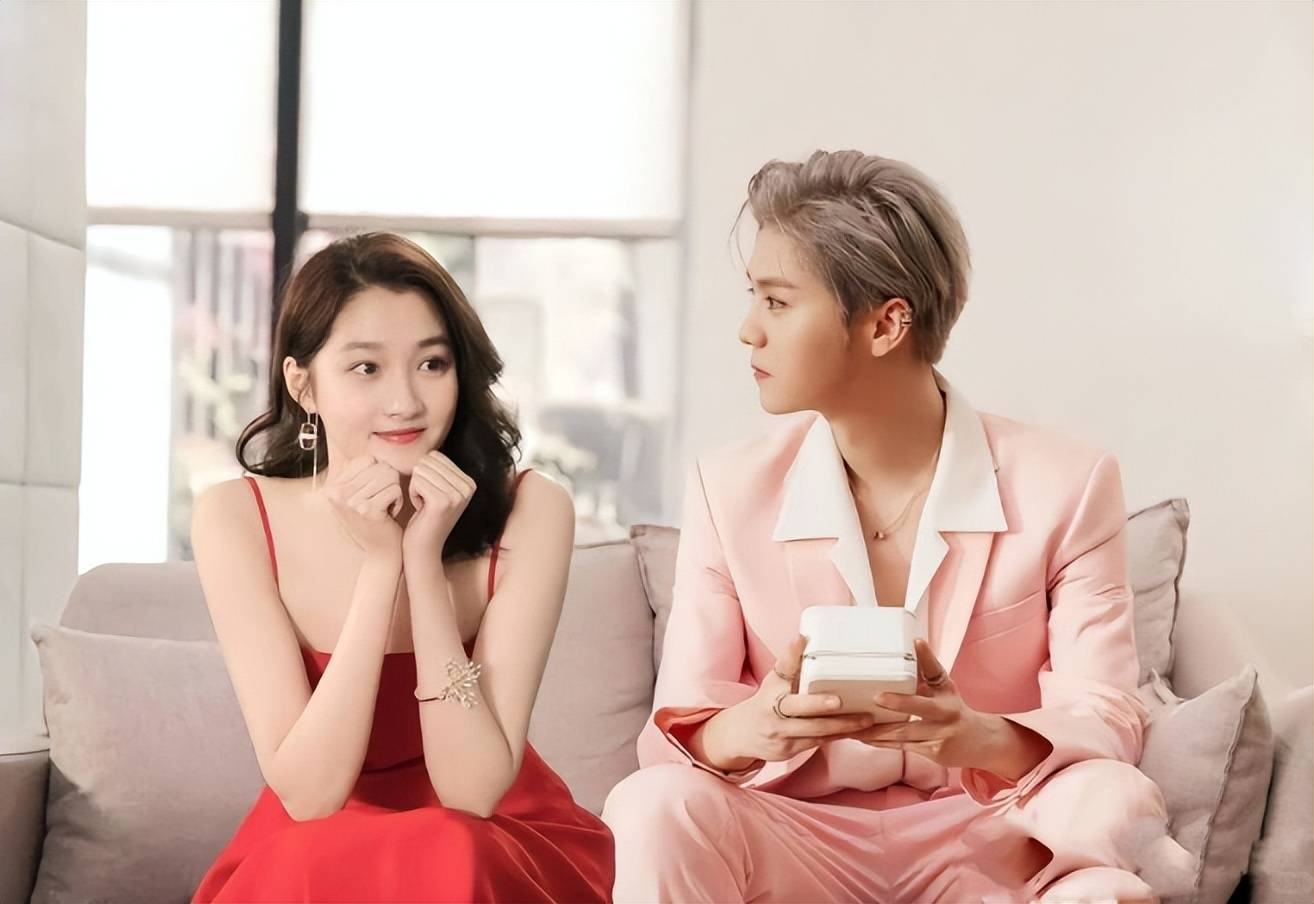 鹿晗关晓彤:相恋7年遗憾分手,一切早有预兆,父母是关键人物