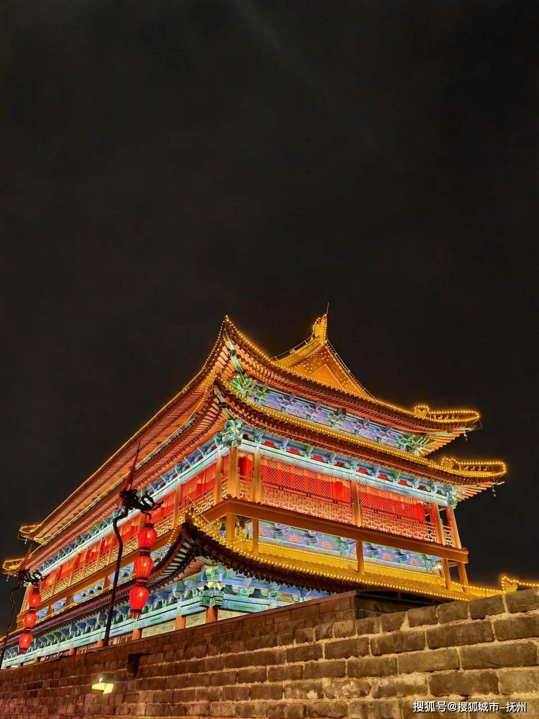 春节游西安：跟团1000元/人的超值体验，西安之旅：跟随导游欣欣的五天奇妙行程