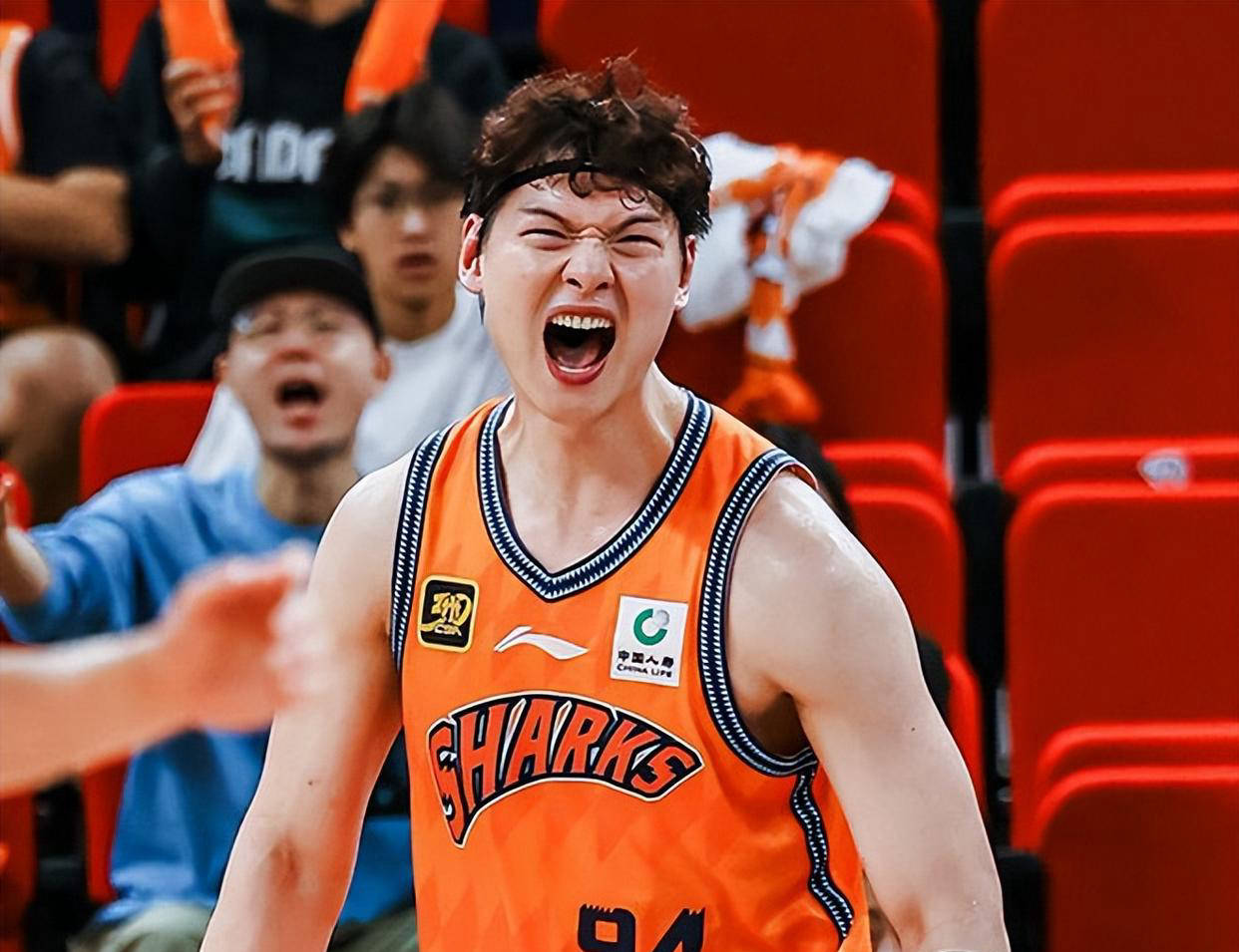 王哲林伤情更新:轻伤休战一周,预计第三阶段回归,状态乐观!