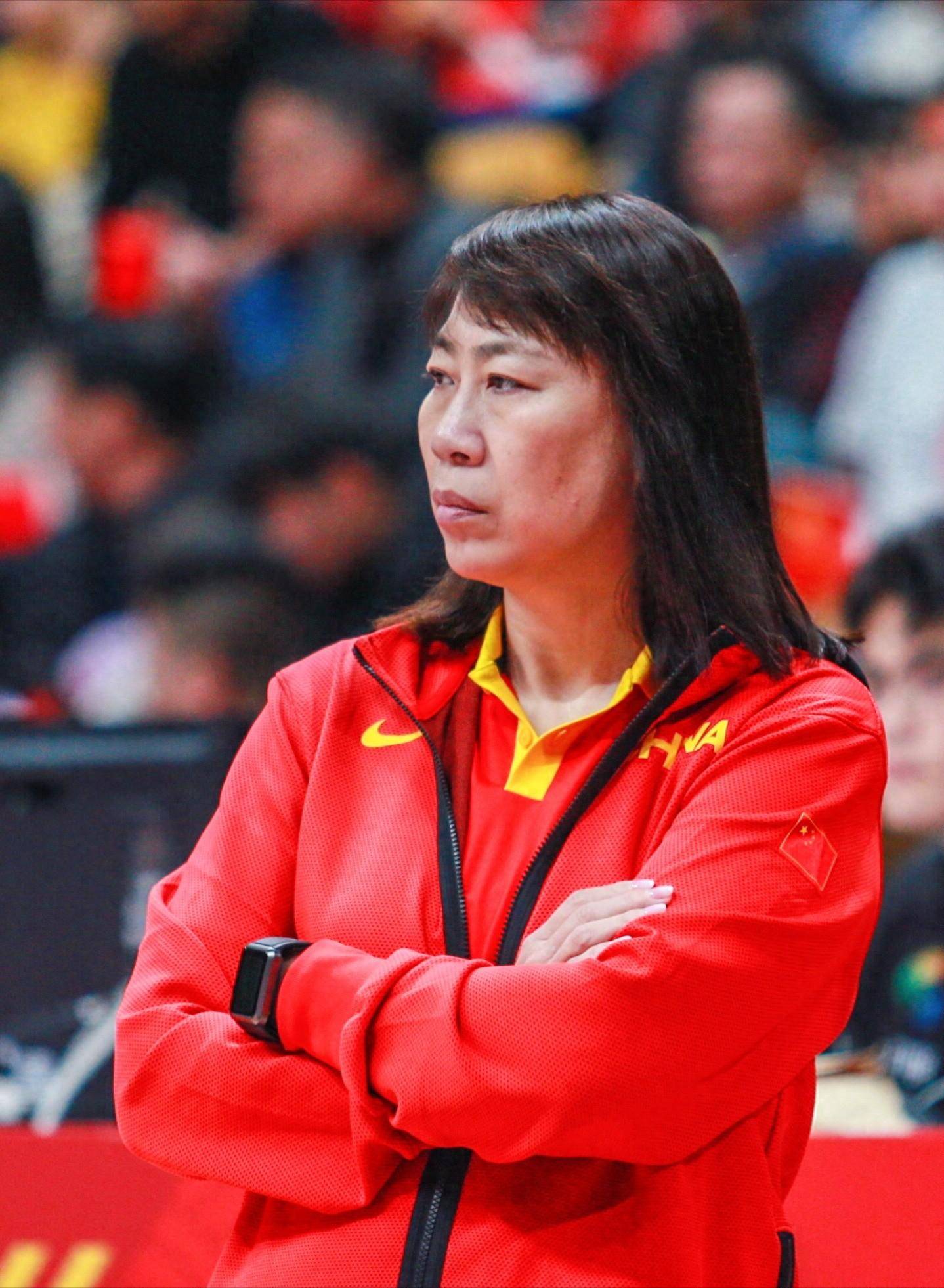 王芳因何卸任中国女篮领队,奥运会时已有征兆,官方借口不成立