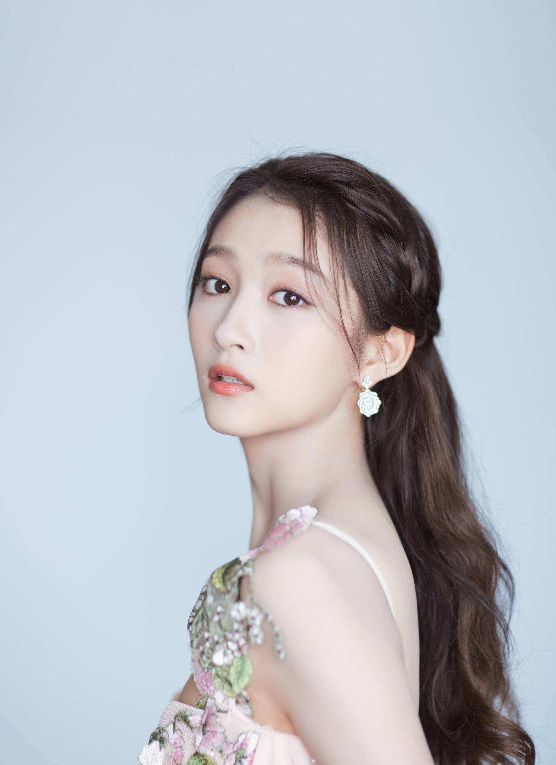 当今娱乐圈95后女演员前十名都有谁,来看看我的排名和你一样吗