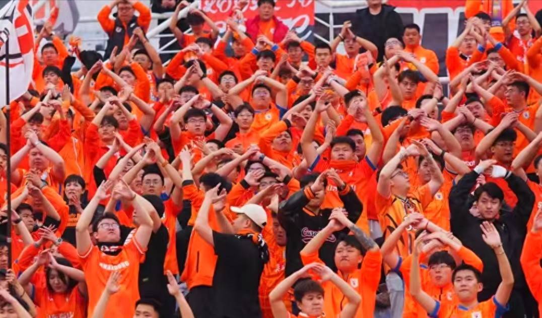 2025中超联赛前两轮战报：四大豪门争霸，黑马青岛西海岸搅局