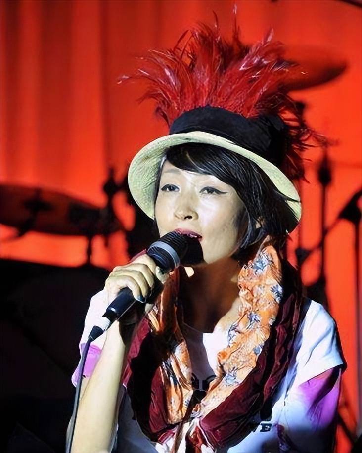 著名歌手陈琳,没十余年后,丈夫再婚生子,母亲的坚持令人泪目