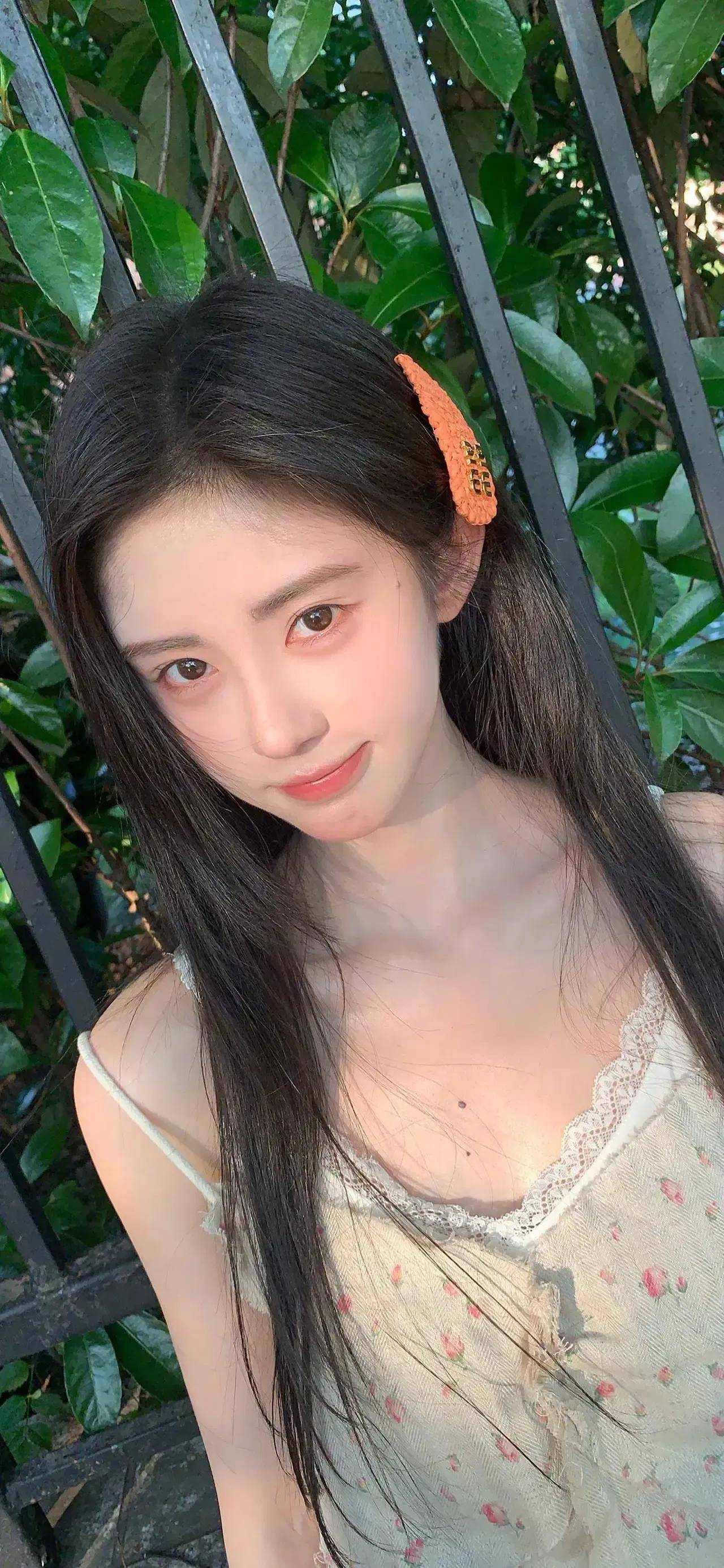 鼻子:立体感的点睛之笔鞠婧祎