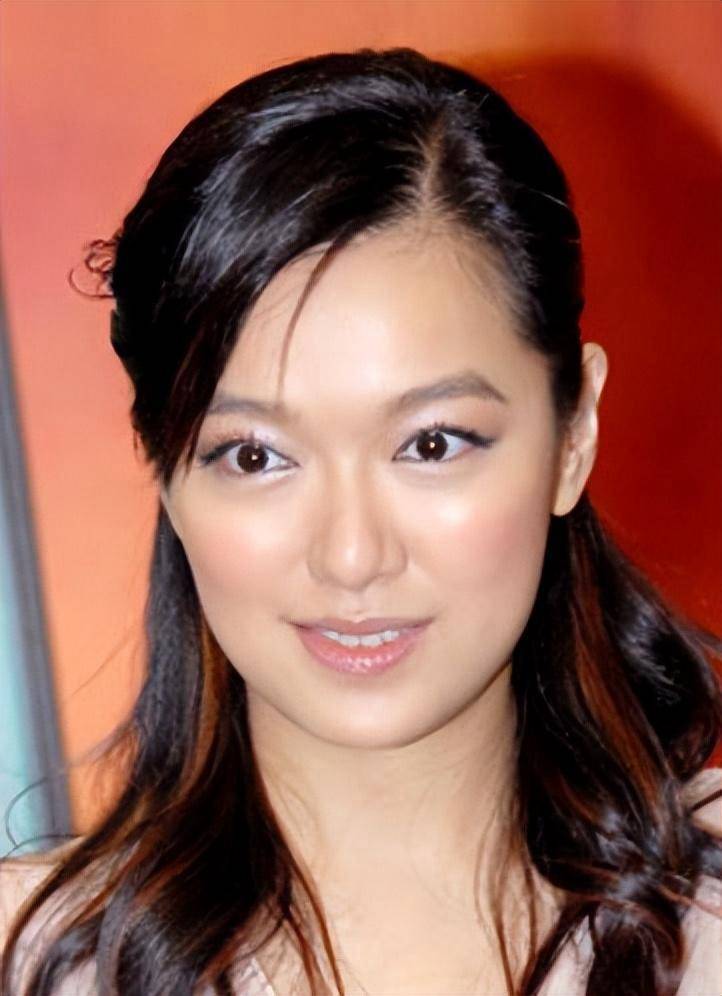 李珊珊复出惊现"幸福肥"?网友:这才是真实人生!