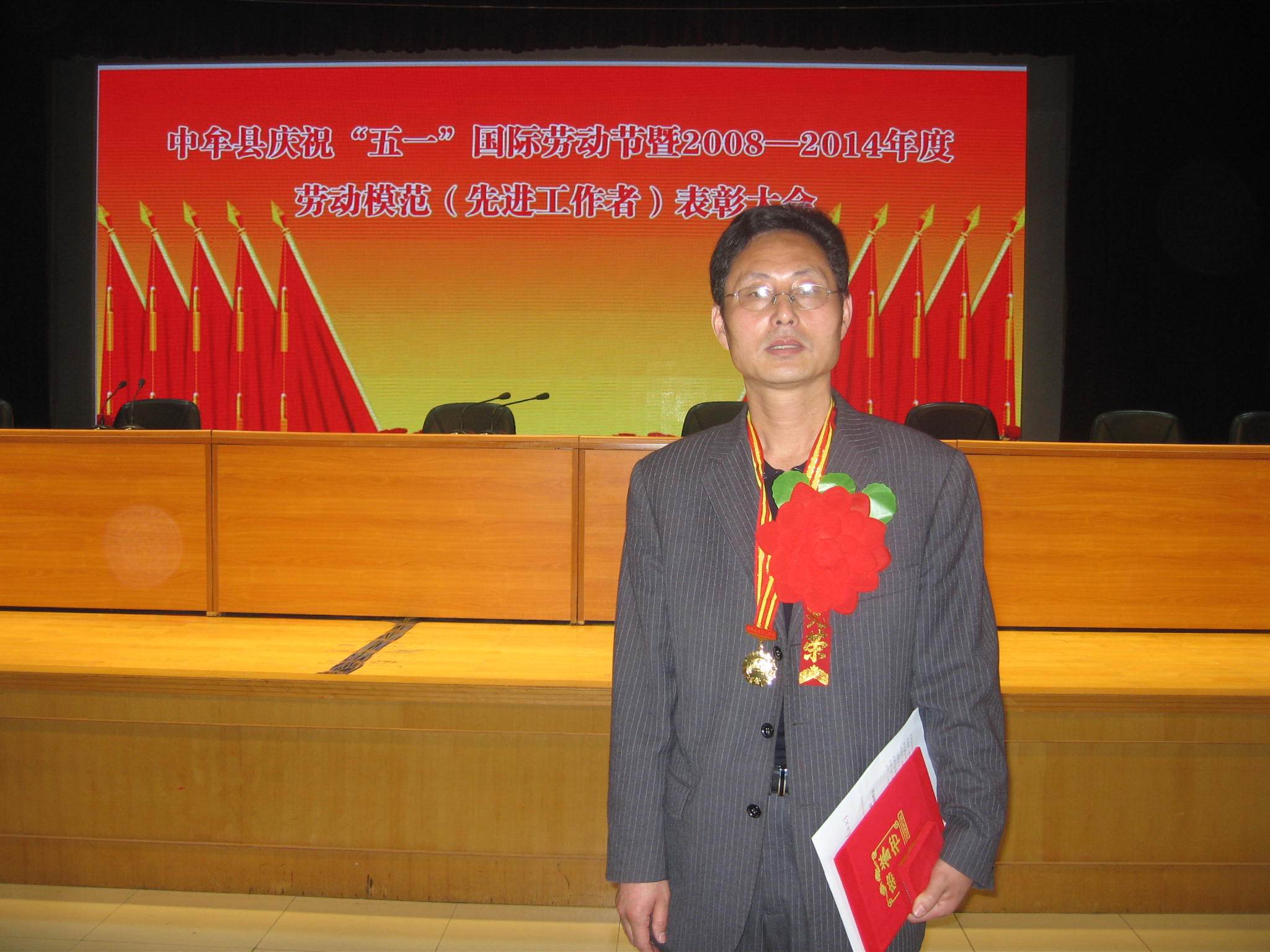 3篇电视作品荣获河南省政府新闻奖一,二,三等奖, 8篇电视作品荣获河南