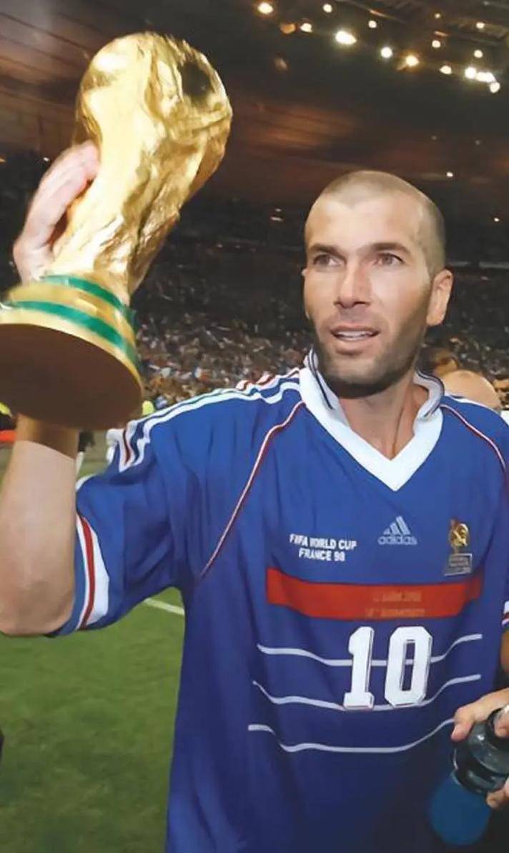 齐达内:从街头少年到世界之巅,法国足球的最伟大象征