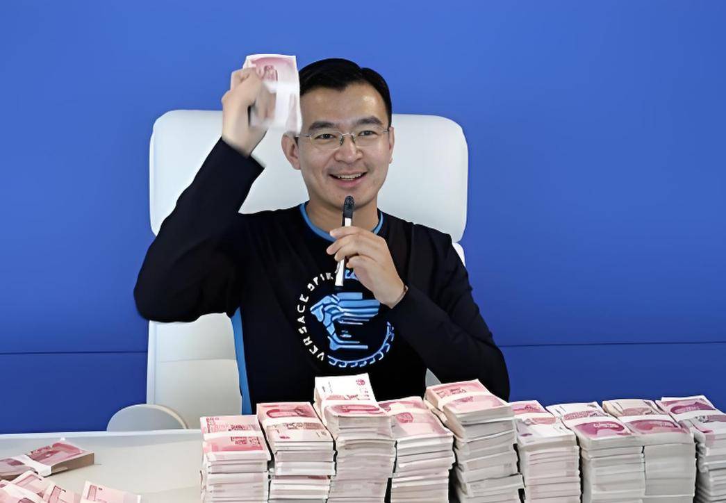 3位忽悠人的"成功学大师",个个吹牛不打草稿,说瞎话从不脸红