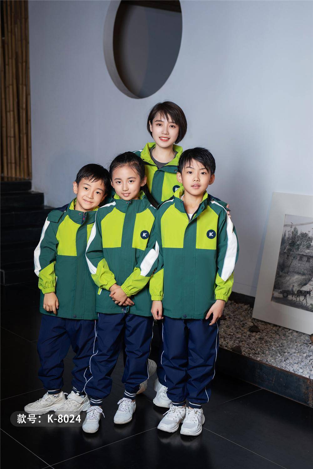 纪德莱克校园服：青春记忆的时尚印记