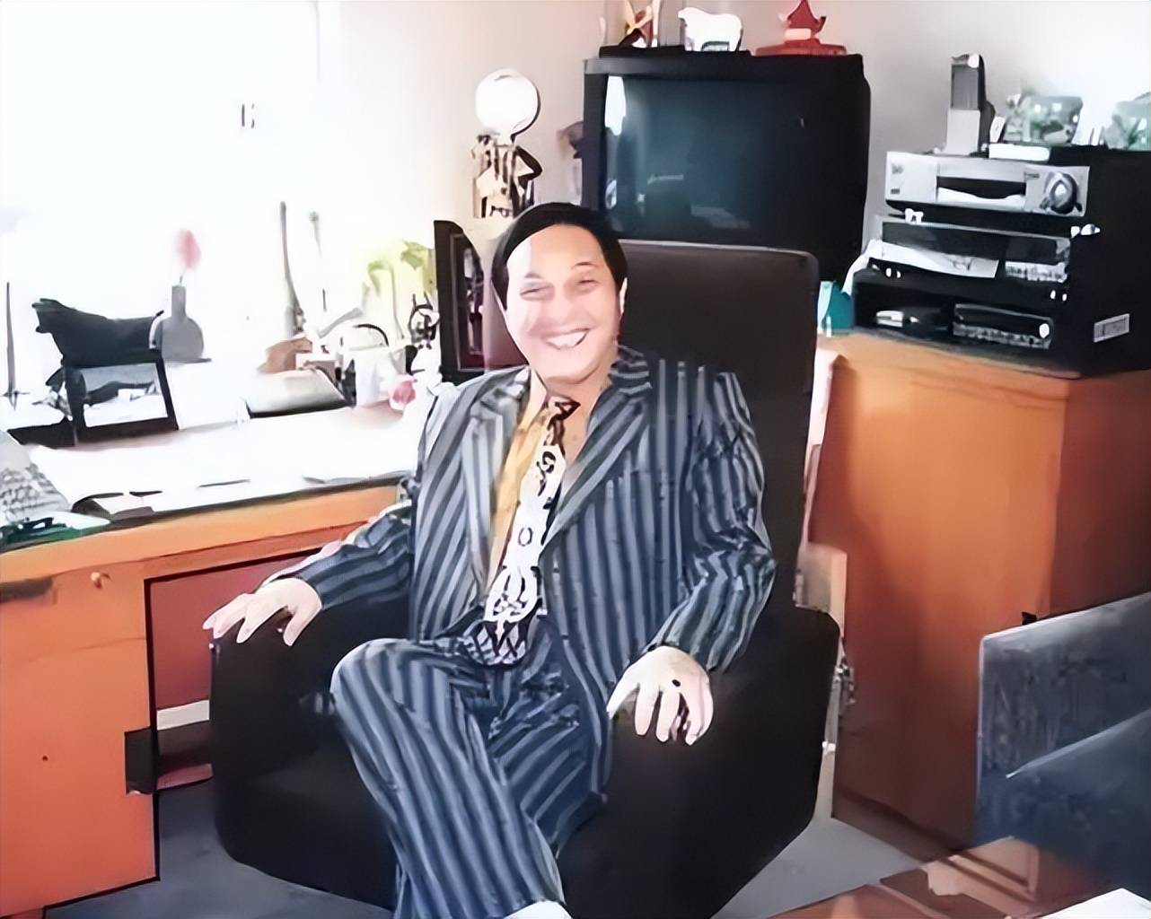 王林曾为几十名女星床上开光,一丝不挂用酒画符?荒诞度难以想象