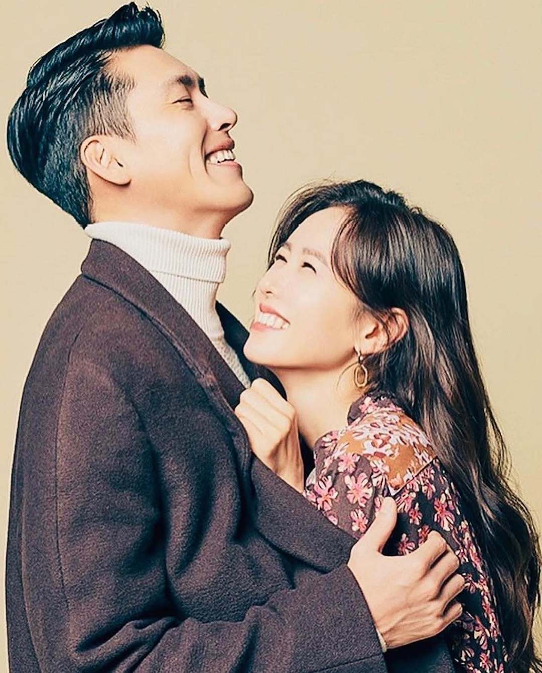 原创玄彬孙艺珍最新合照甜到齁结婚三年仍黏成连体婴