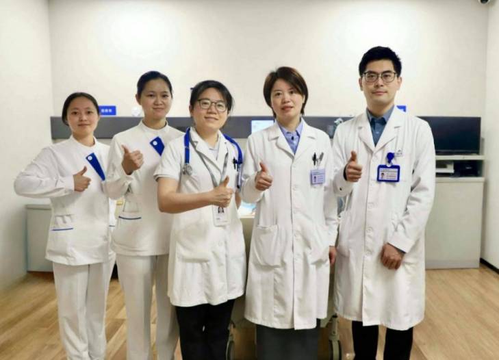 爱尔眼科长沙医学中心引进新药，为甲状腺眼病患者带来曙光