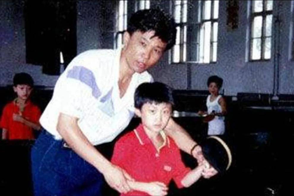 郭跃：从乒乓球冠军到名校学子的传奇之路 曾经的乒坛天才，如今的职场精英——郭跃的蜕变
