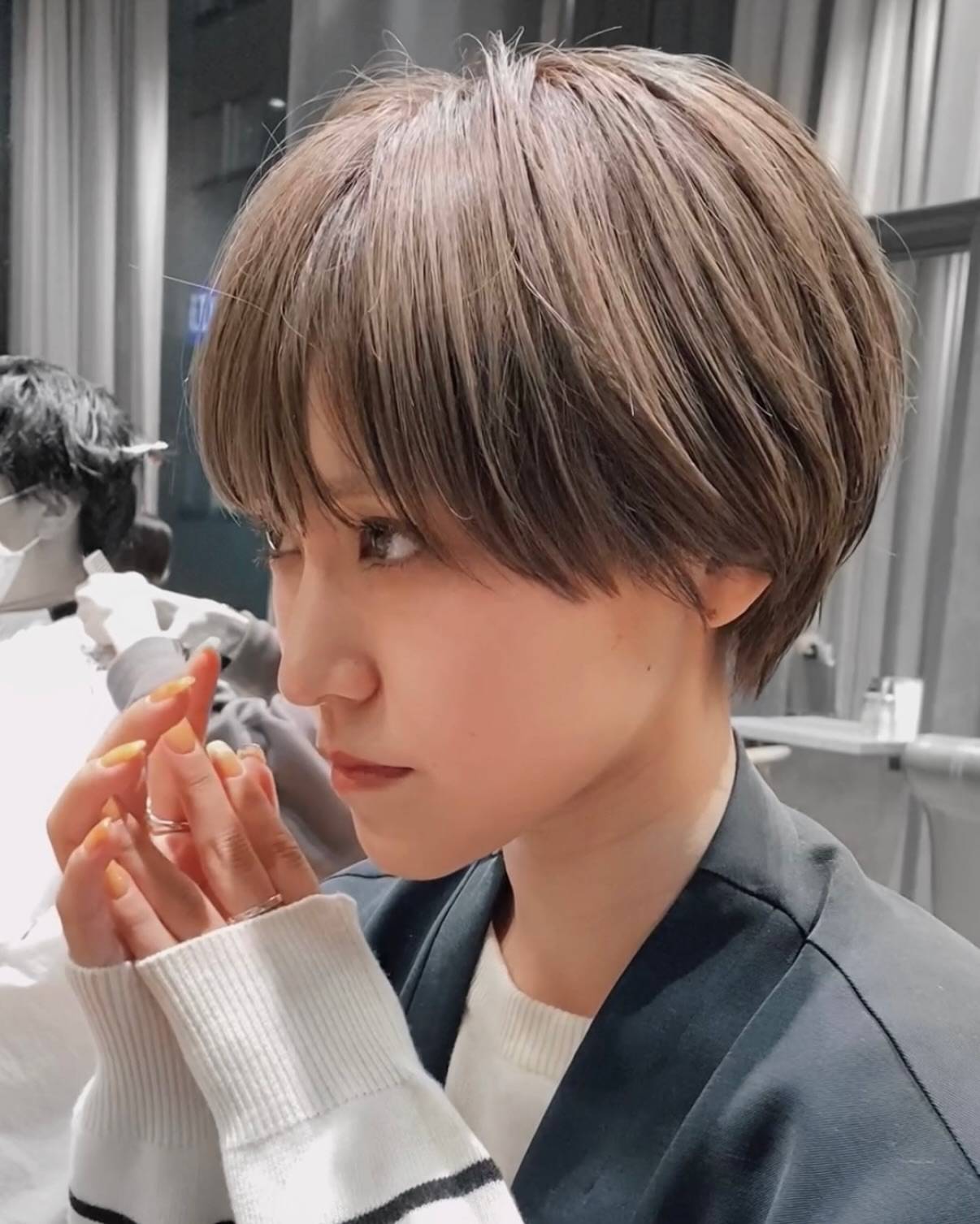 女士层次短发来袭动感魅力让你瞬间年轻十岁