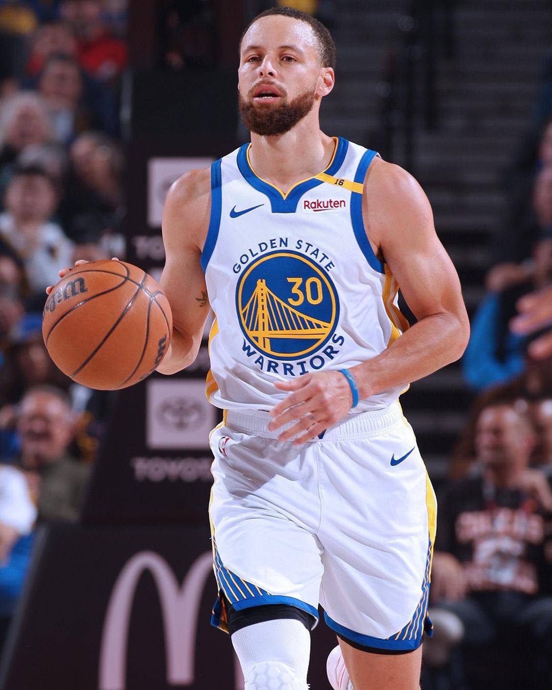 库里小试牛刀,巴特勒24 5 7 2断创队史第1神迹!勇士完胜开拓者