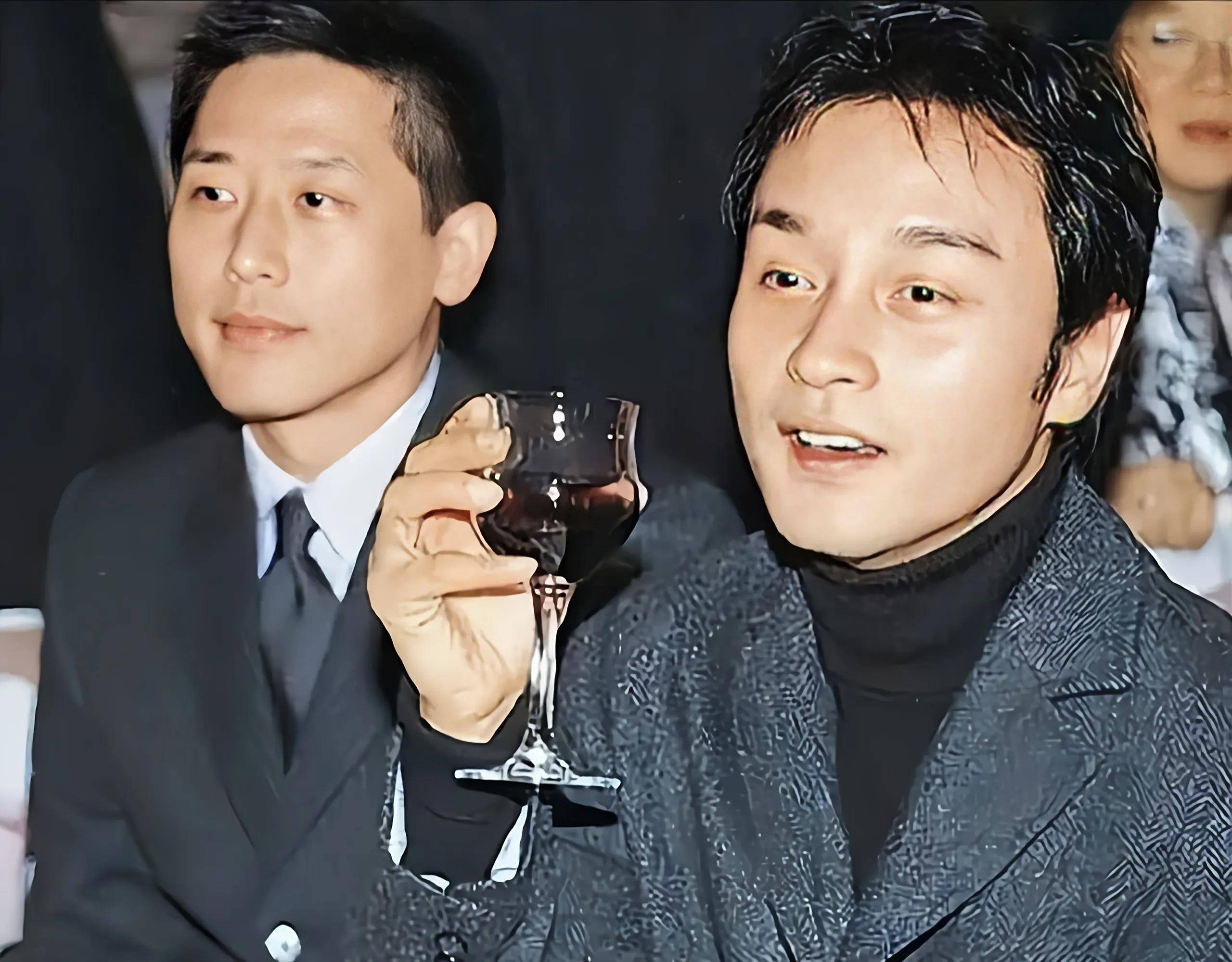 唐鹤德晒旧照,深情缅怀张国荣