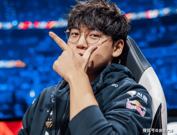 T1电竞世界杯宣传片争议：Gumayusi缺席引发粉丝热议