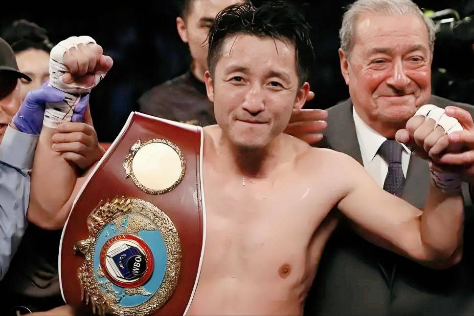 邹市明：从拳王荣耀到商业挫折，再到复出之路
