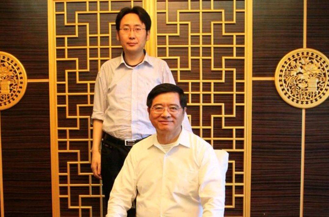 杨维杰有三个博士学位,将董氏奇穴针灸发扬光大,推向了新的高度