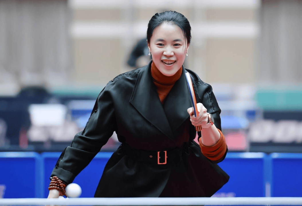 王楠女儿笑笑乒乓球成长之路：从少儿赛到全国锦标赛的挑战与进步