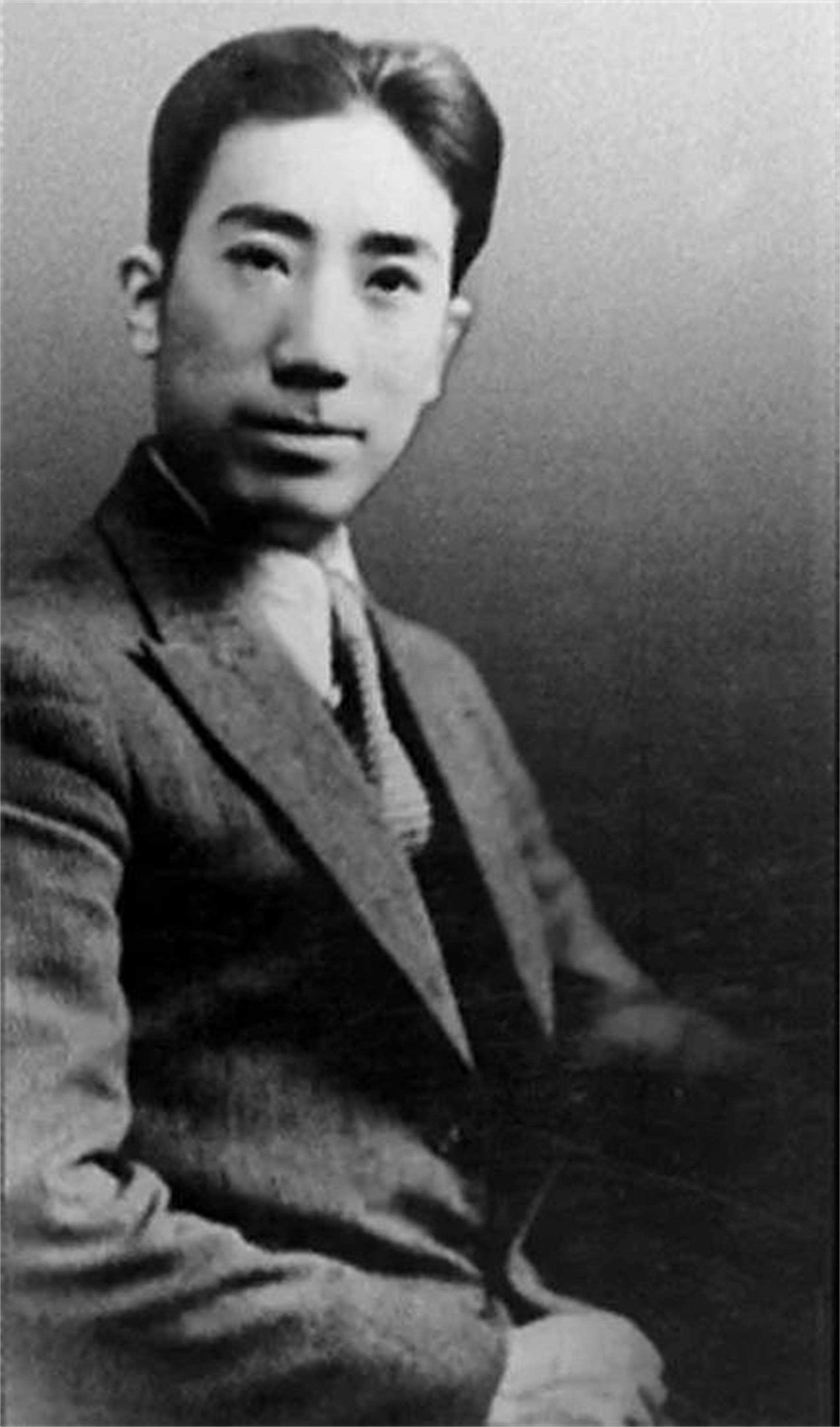 后人现状:长子是富士康董事长,次子身家过亿,个个优秀