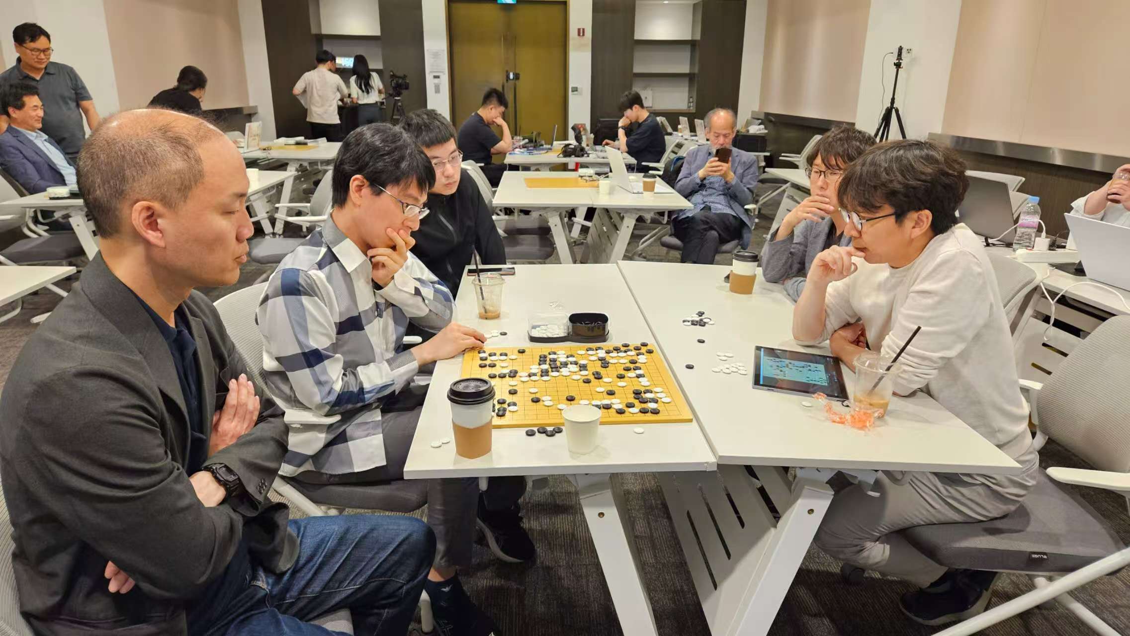 意甲第37轮官方最佳阵：帕雷德斯、邓弗里斯、佩德罗在列