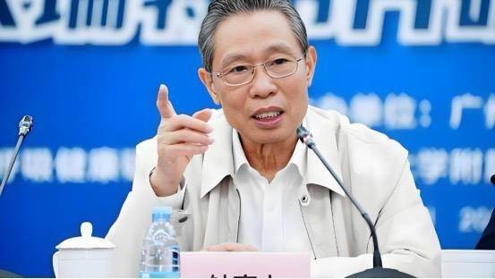多地新冠感染率回升 钟南山研判流行趋势与防护要点‌