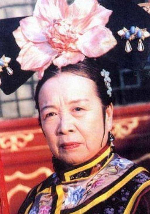 回顾李明启:演"容嬷嬷"遭攻击