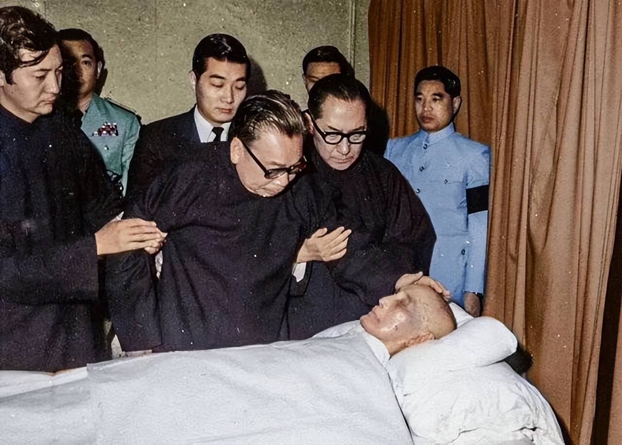 蒋介石亲生父亲是谁