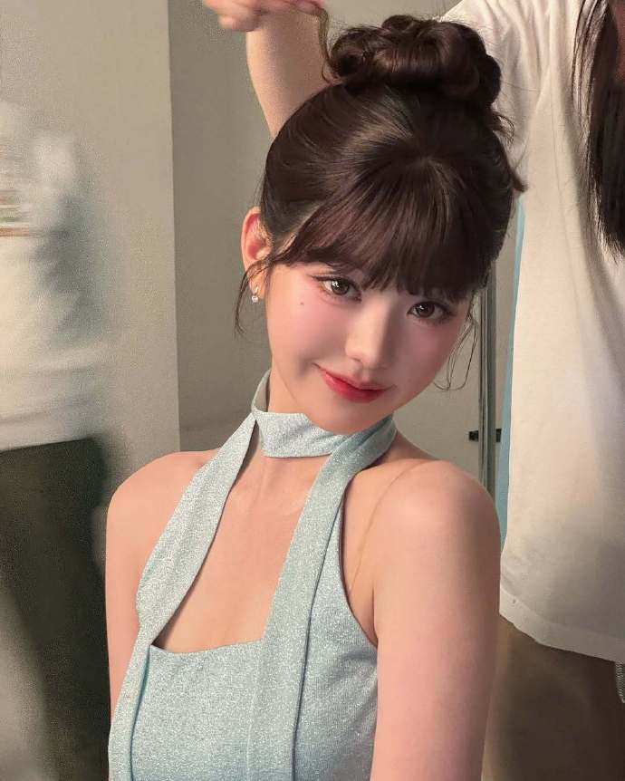 张元英全新刘海造型,完美演绎漫画女主角插图7 张元英全新刘海造型,完美演绎漫画女主角插图7