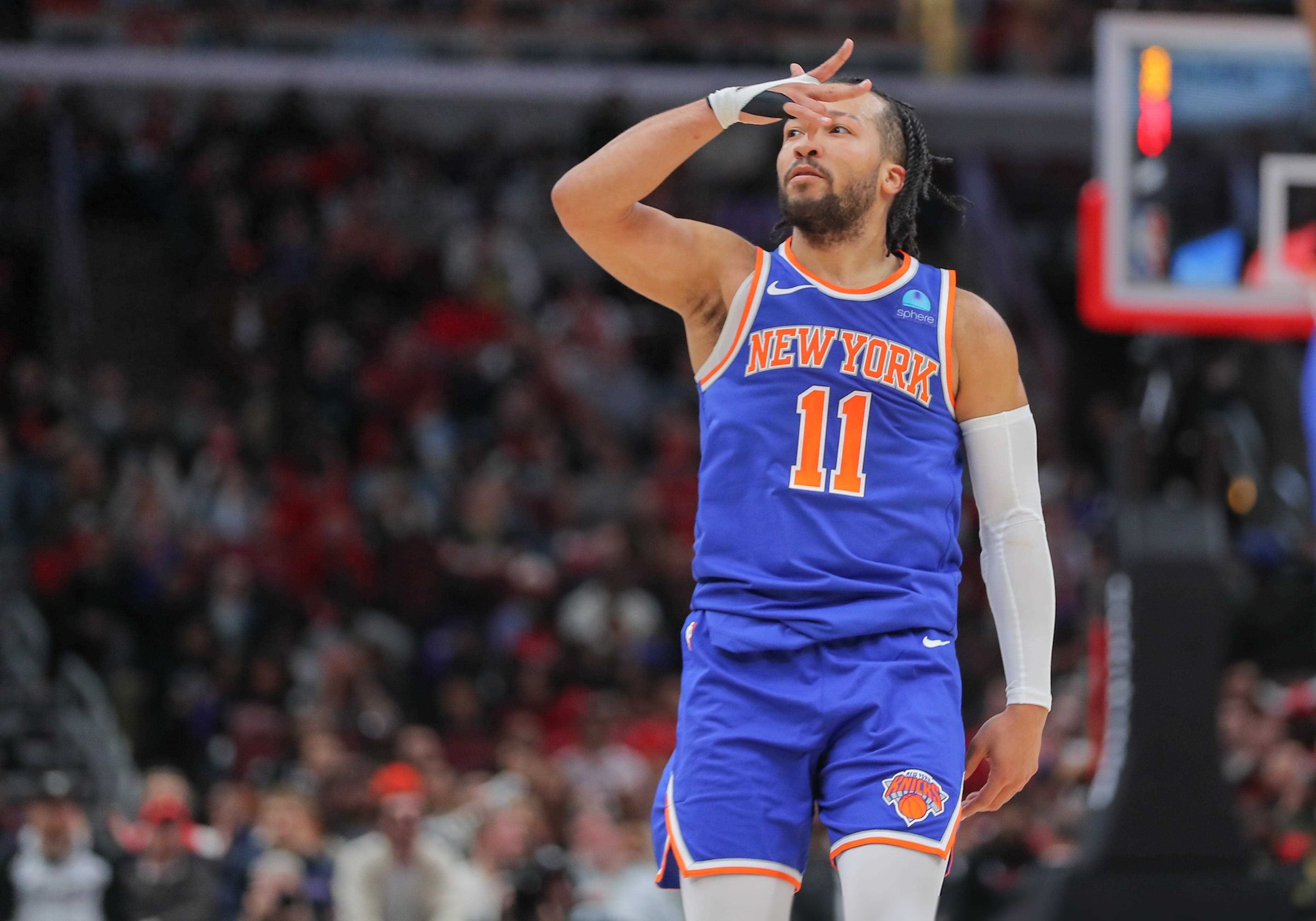 崩盘之夜！布伦森5分钟伤退，尼克斯全程被动溃败，众将表现集体拉胯