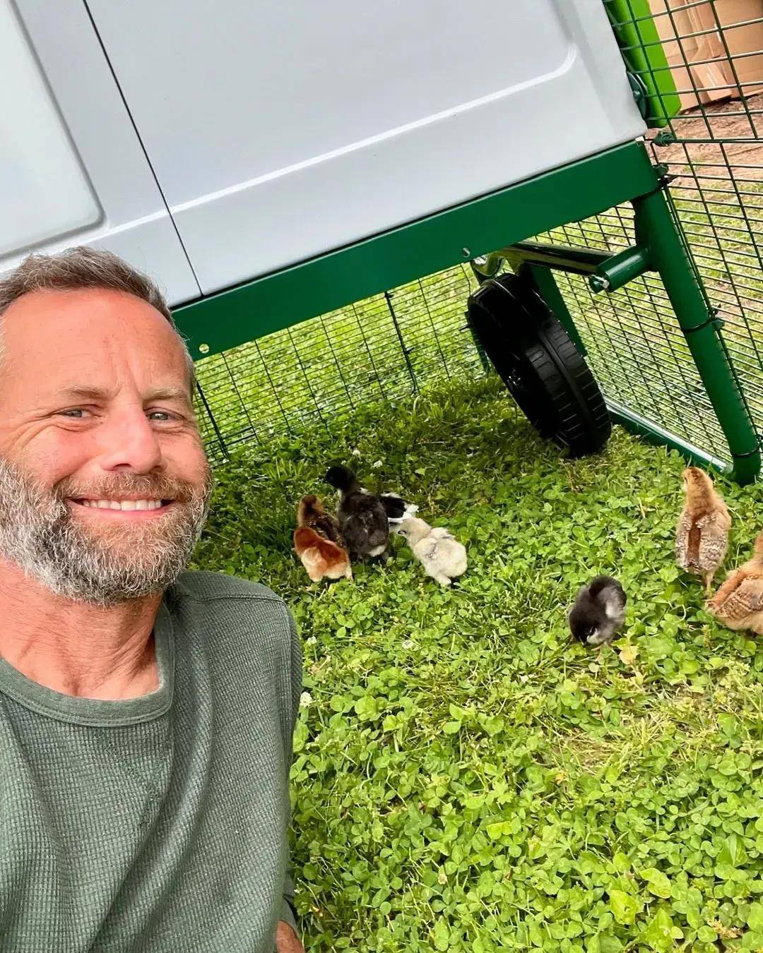 《成长的烦恼》播出40年后,迈克的现状令人震惊!