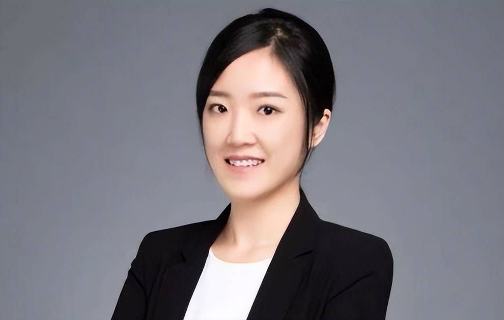 馬奎爾社媒曬照：季前賽首次出場(chǎng)，期待下周的美國(guó)行
