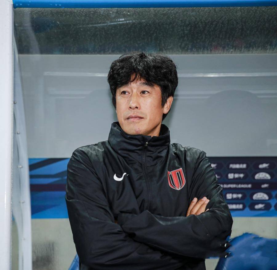 中超25赛季：五大主帅连续执教同一球队的坚守与挑战