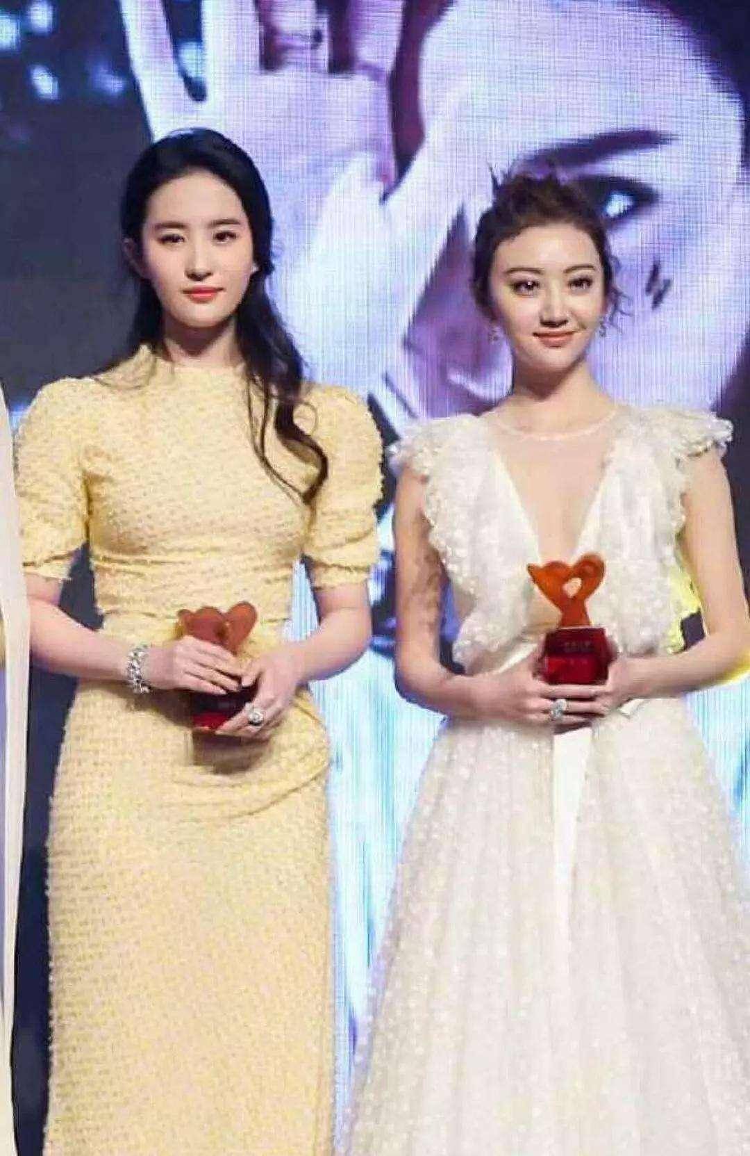这些女星的 合照杀手 体质太绝了