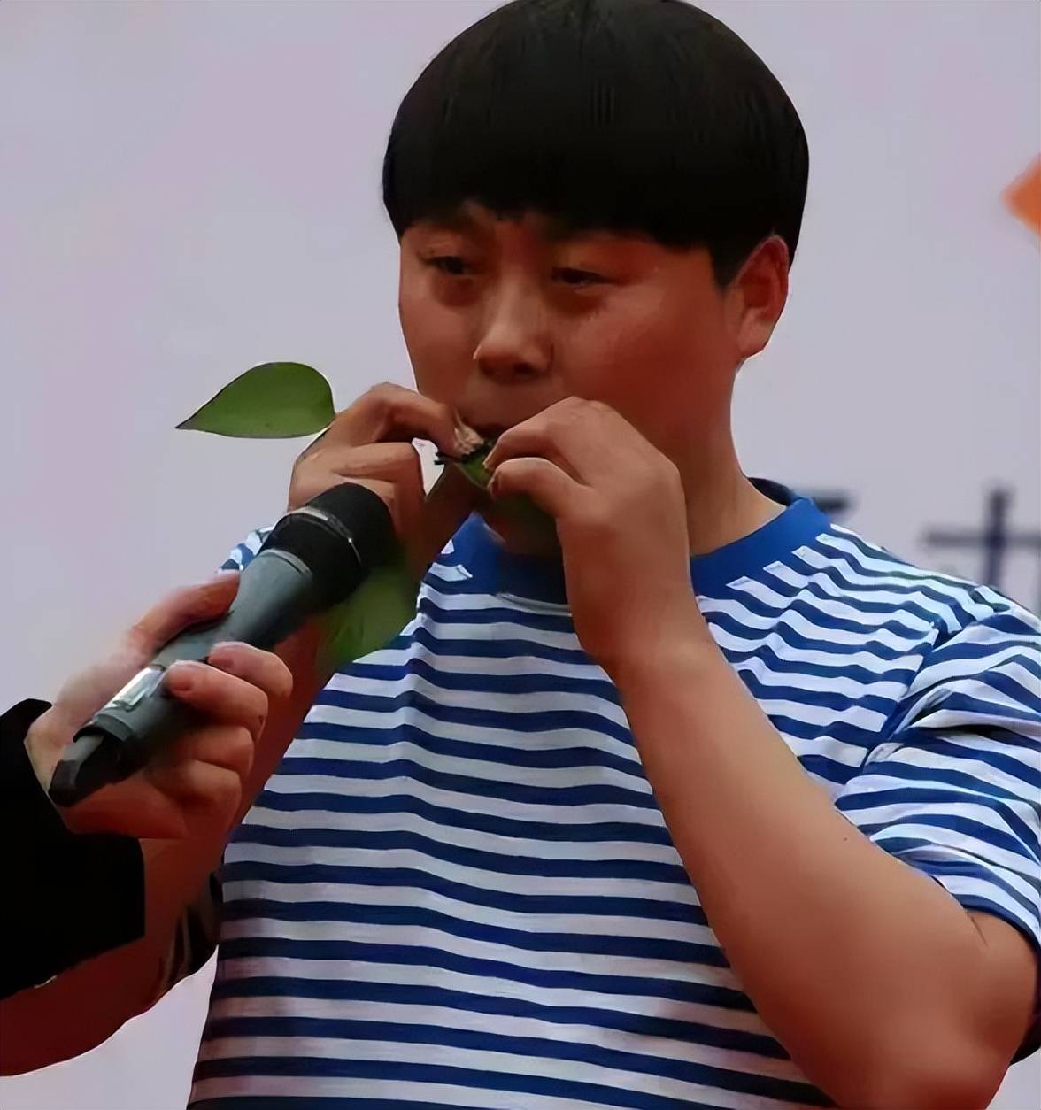 山东歌手刘大成:成名后承诺不弃糟糠之妻,现实是否践诺?
