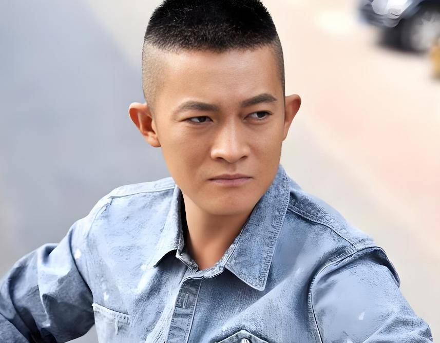 杨志刚:兄弟四人只有我姓杨,被亲哥强捧13年,大姑竟是自己亲妈