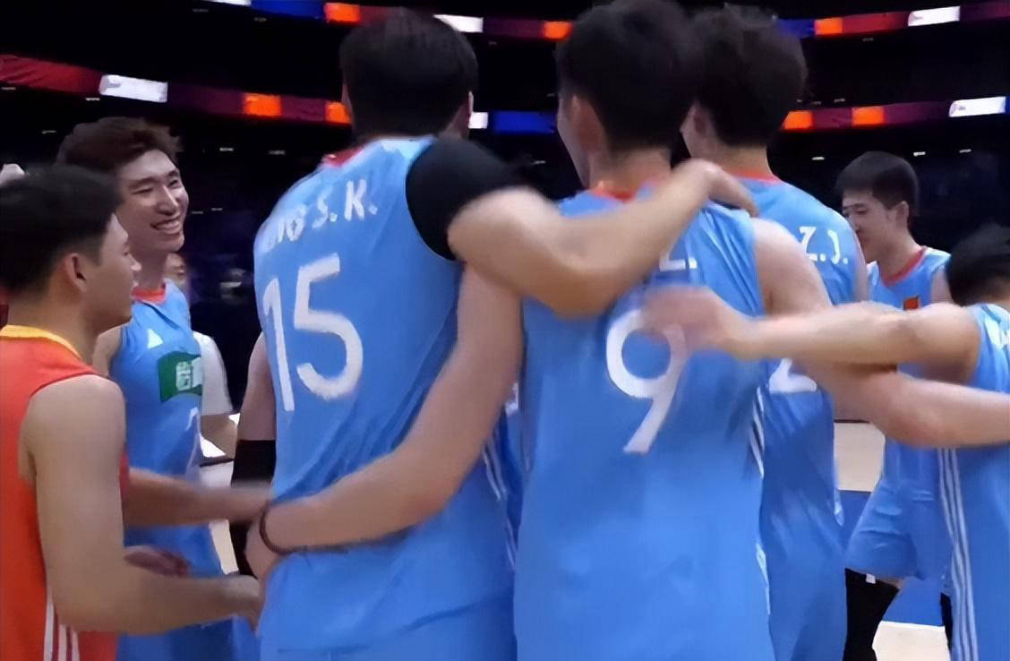 中国男排西安站逆袭！连续击败欧洲强队，世界排名飙升