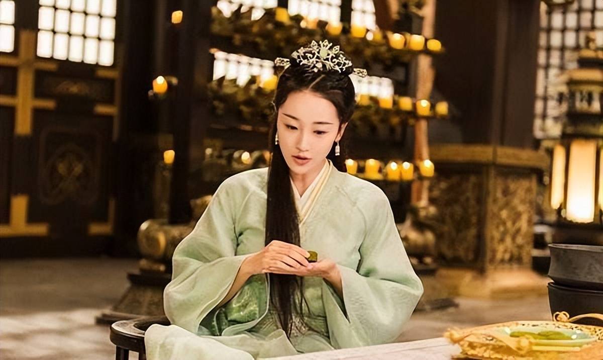 汉文帝的义母许负,凭借高超的相术被封侯,看看她都预言了啥?