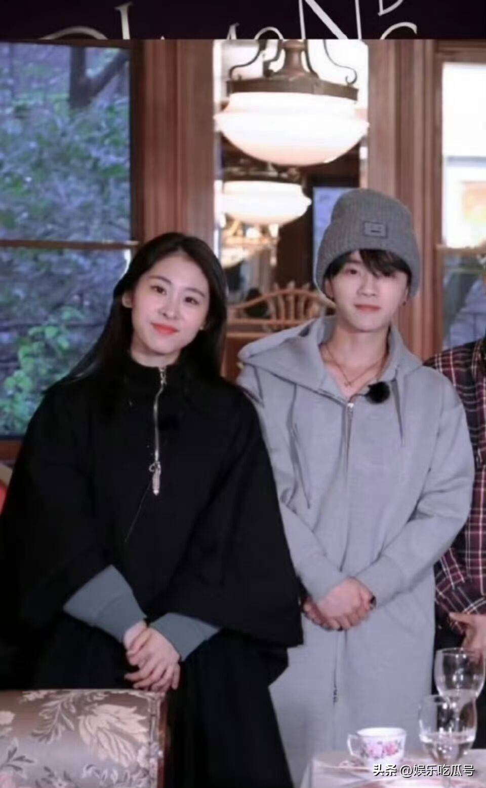 离谱!宾果曝华晨宇与女生床照,填1万支票遭喊话少看小说