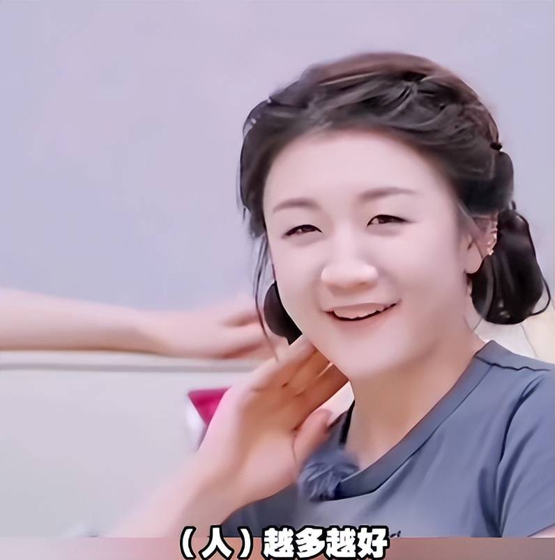 陈梦自曝理想中的求婚场景！人越多越好，比如体育赛事在足球场上