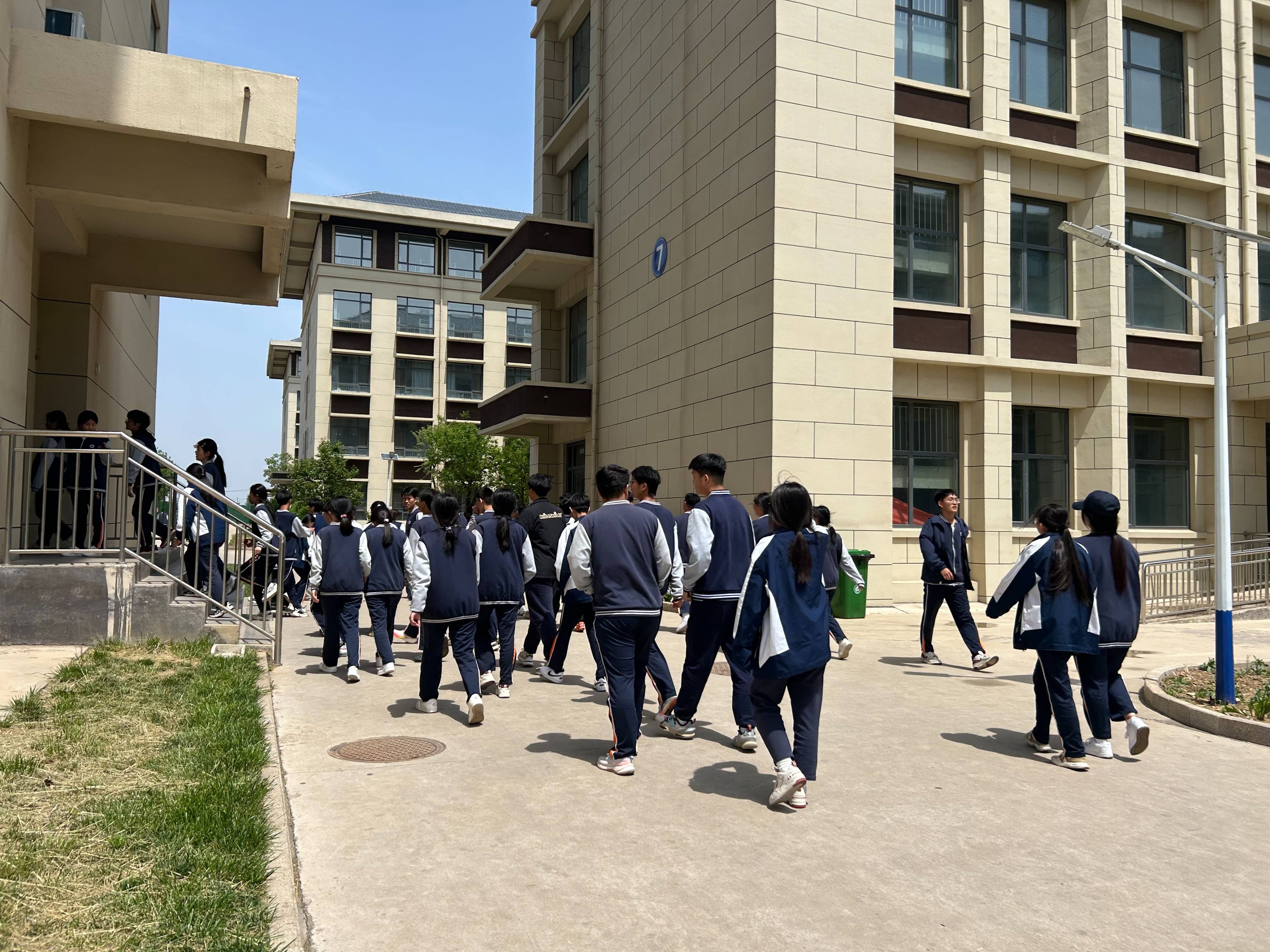 2025年兰陵高考复读学校升学率高的选哪里