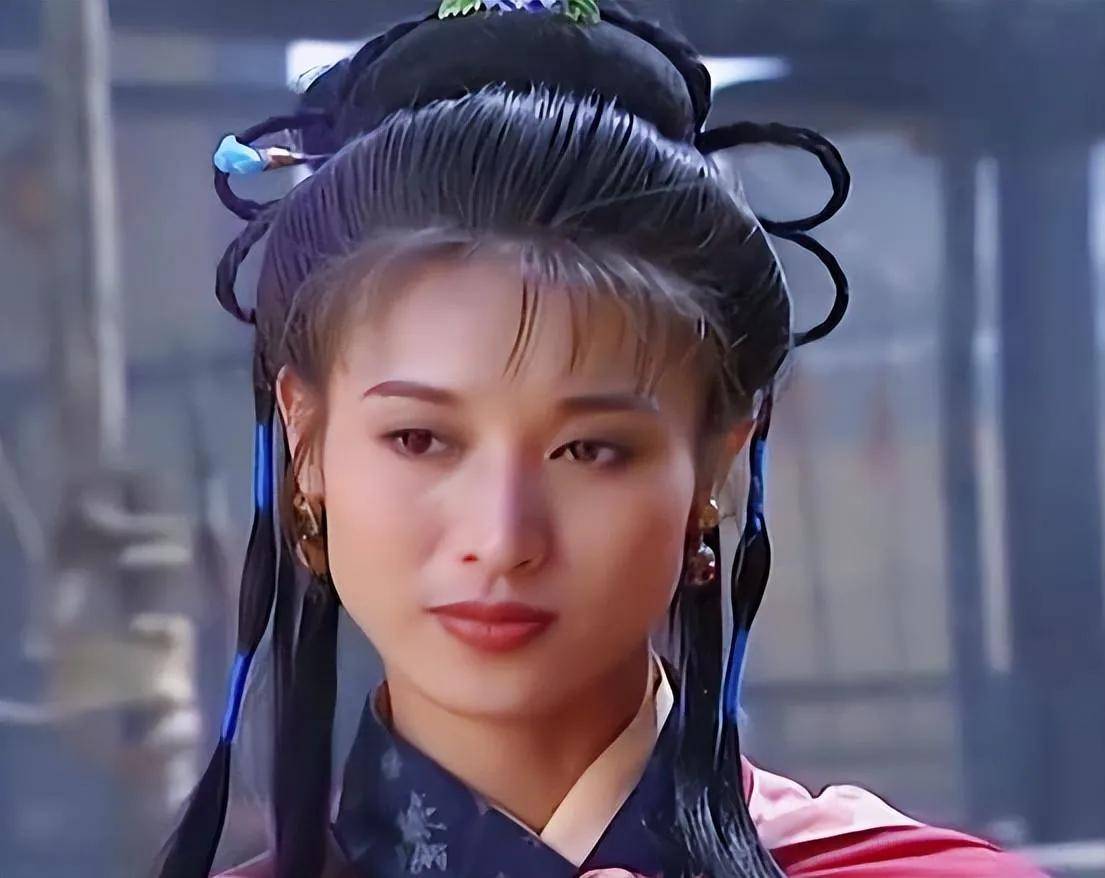 《白眉大侠》陆小英与陆小倩孪生善恶姐妹花